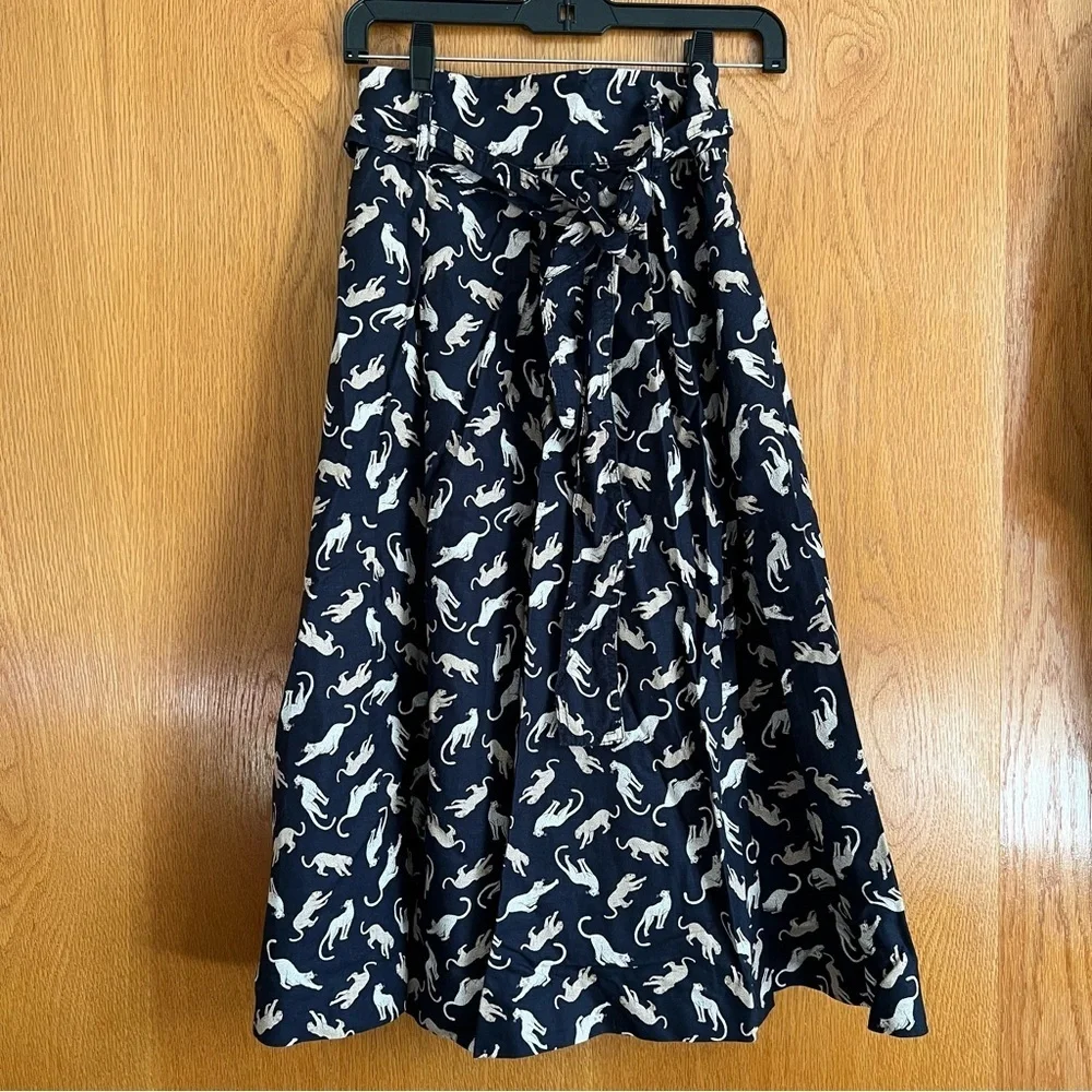 Ann Taylor blue midi with leopards skirt size 0